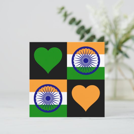 インド国旗のハート愛国的インディアンの挨拶 カード (スタンド正面)