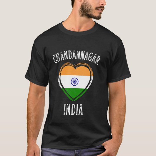 インド国旗ハート チャンダナガル市 Tシャツ (正面)