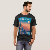 インド ウダイプール イラスト 旅行 アート ヴィンテージ Tシャツ (正面フル)