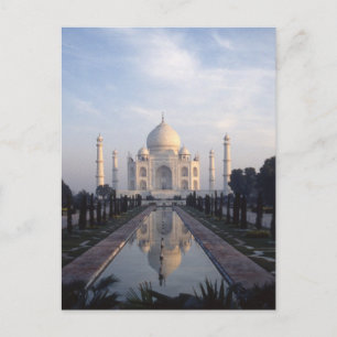 インド、ウッタル・プラデシュ州アグラのTaj Mahal Reflection ポストカード
