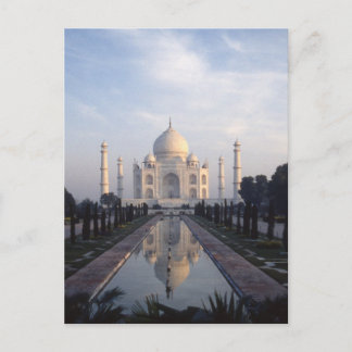 インド、ウッタル・プラデシュ州アグラのTaj Mahal Reflection ポストカード