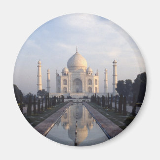 インド、ウッタル・プラデシュ州アグラのTaj Mahal Reflection マグネット
