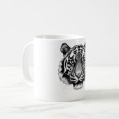 インナー力を発揮 – タイガーヘッドTシャツ コーヒーマグカップ (正面左)