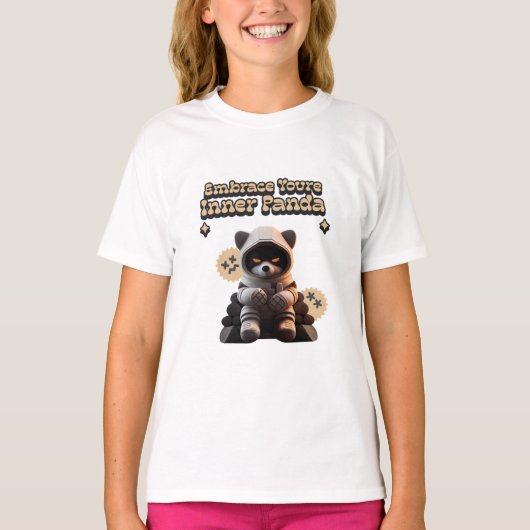 インナー・パンダを抱き締める Tシャツ (正面)