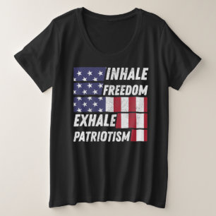 インハレフリーダム愛国心 – 愛国者ことわざ プラスサイズTシャツ