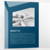 インパクトブルー企業のフラット形状 三つ折りカード (内部最初)