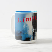 「インフィニティ・フュージョン – 2トーンマグカップと抽象芸術・ブルー ツートーンマグカップ (正面左)