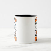 インフルエンザのおもしろいハロウィーンナース医にブーと言う ツートーンマグカップ (中央)