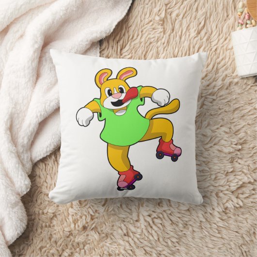 インラインスケート付きインラインスケーターとしての犬 クッション (ブランケット)