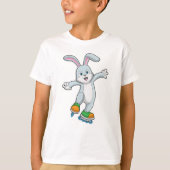 インラインスケート付きスケーターとしてのウサギ Tシャツ (正面)