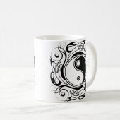 イン&ヤンシンボルブラックアンドホワイトタトゥースタイル コーヒーマグカップ (正面右)