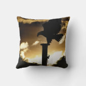 「イーグルサンセット」ハゲの野生動物 クッション (裏面)