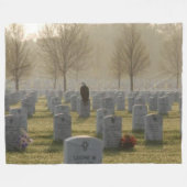 イーグル軍隊墓地 フリースブランケット (正面(横))