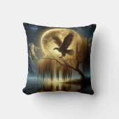 イーグル雄大に夜木の枝に止まった クッション (正面)
