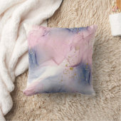 イーサリーペリウィンクルピンク&金ゴールドインキーファンタジーグラム クッション (ブランケット)