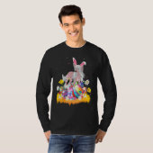 イースターおもしろい卵ク中国のレストドッグイースターサンダ Tシャツ (正面フル)