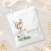 イースターお洒落キッドin卵狩り図解入りの、写真付きの フェイバーバッグ (クリップ留めされた状態)