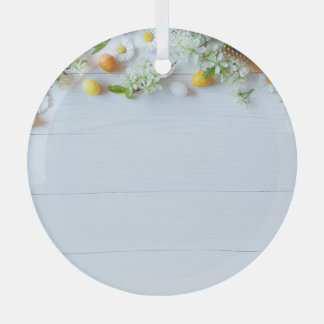 イースターさくらんぼプラム：黄色の卵。 ガラスオーナメント