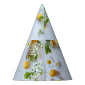 イースターさくらんぼプラム：黄色の卵。 パーティーハット (裏面)