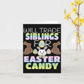 イースターのお菓子と兄弟姉妹を交換します 可愛い子供たち カード (黄色い花)
