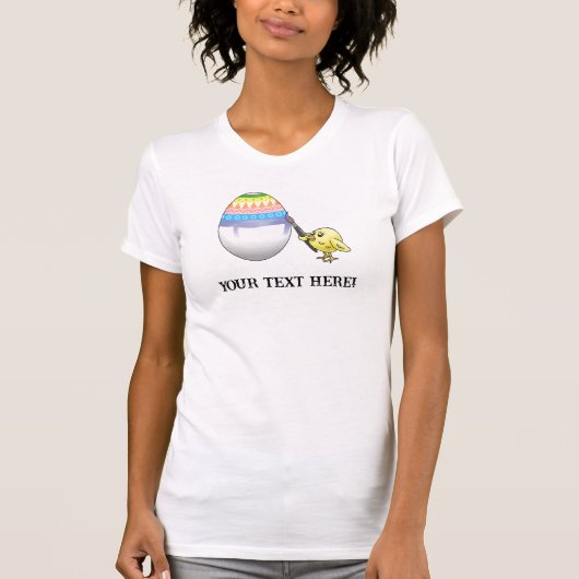 イースターのひよこが色とりどりのイースターエッグを描いている Tシャツ (正面)