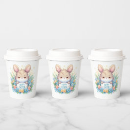 イースターの看板を掲げるかわいいイースターバニー 紙コップ