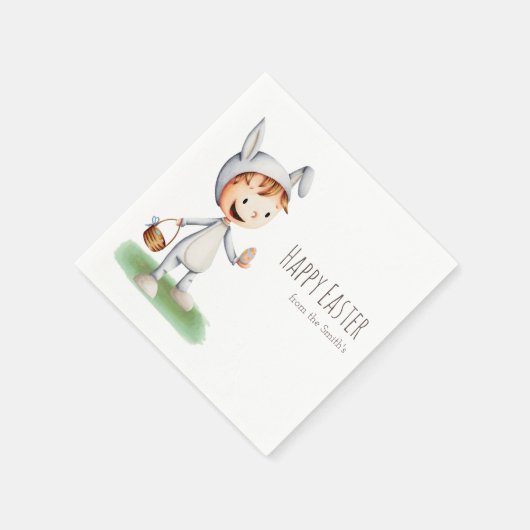 イースターの衣装の卵の可愛い小さな男の子の狩り カスタム スタンダードカクテルナプキン (角)