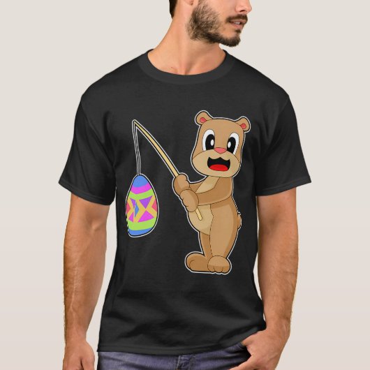 イースターの釣りをするクマ Tシャツ (正面)
