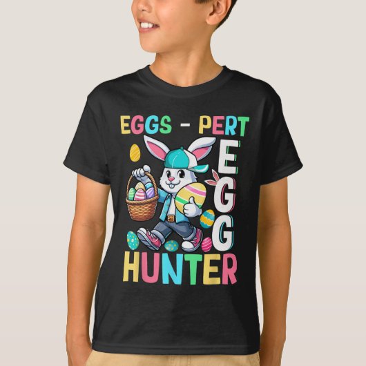 イースターウサギの卵狩りが上手なユーモアハンター Tシャツ (正面)