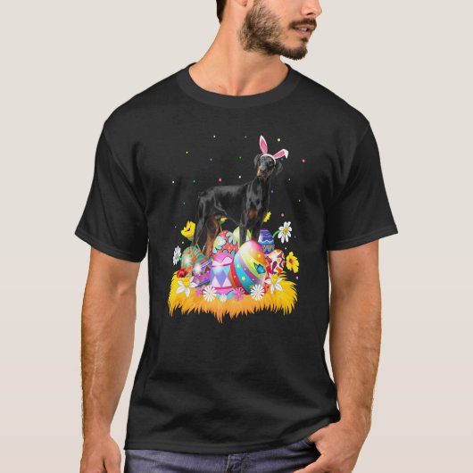 イースターエッグとドーベルマンピンシャー 犬 イースターの太陽 Tシャツ (正面)