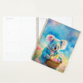 イースターエッグのバスケットを持つコアラ熊 プランナー手帳 (ディスプレー)