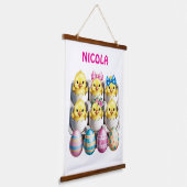 イースターエッグの子ども 吊り下げ型タペストリー (傾斜あり)