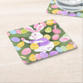 イースターエッグを持つバニー スクエアペーパーコースター (アングル)
