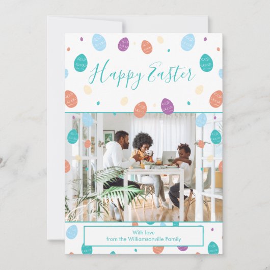 イースターエッグスお洒落ティール（緑がかった色）ファミリーフォトホリデー シーズンカード (正面)
