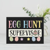 イースターエッグハント監督者 面白い家族イースター 招待状 (スタンド正面)