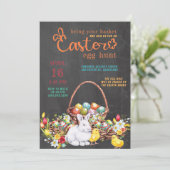 イースターエッグ狩りカラフルタイポグラフィオンチャルクボード 招待状 (スタンド正面)