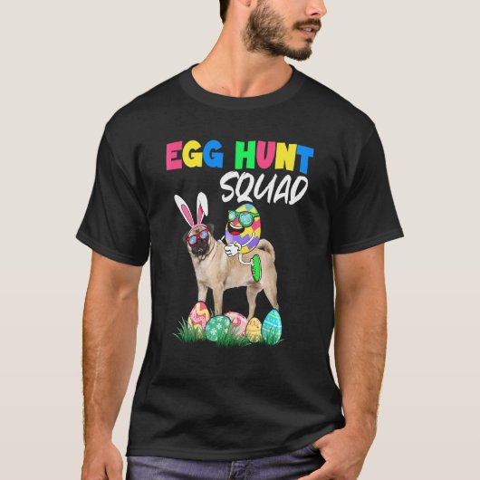 イースターエッグ狩り部隊 イースターエッグ うさぎ パグ 犬 C Tシャツ (正面)