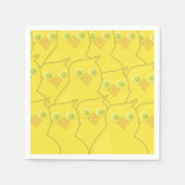 イースターチキンズ明るい黄色の漫画パターン スタンダードカクテルナプキン (正面)