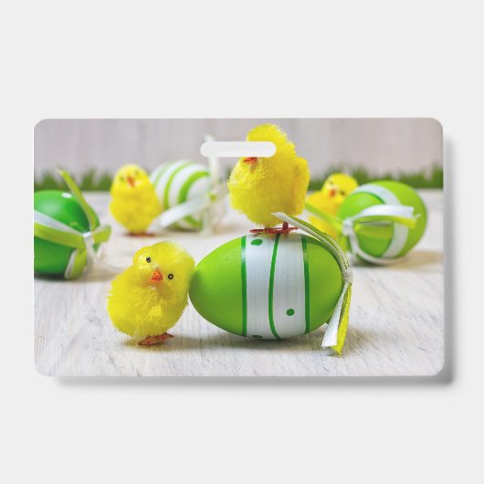 イースターデコレーション – イースターの卵と雛 バッジ (正面)