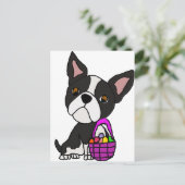 イースターバスケットを持つおもしろいなボストンテリア犬 シーズンポストカード (スタンド正面)