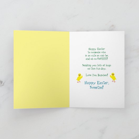 イースターバスケット付きのイースティー黄色のひよこ シーズンカード (内部)