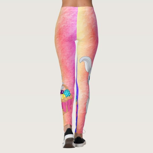 イースターバニーが卵を染めるカラフルおもしろいレギンス レギンス (裏面)