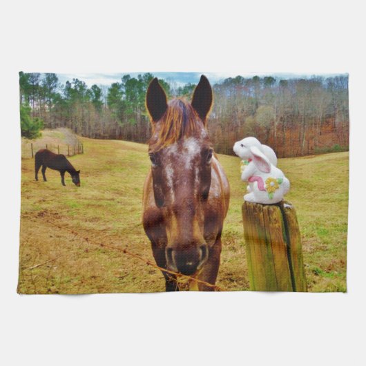 イースターバニーとブラウンの馬 キッチンタオル (横)