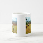 イースターバニーとブラウンの馬 コーヒーマグカップ (中央)