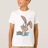 イースターバニーと卵のかご Tシャツ (正面)
