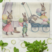 イースターバニーの子ども着色卵 キッチンタオル (折り畳み)