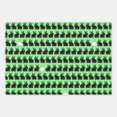 イースターバニーズブラックとホワイトのピンクとグリーン ラッピングペーパーシート (正面3)