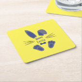 イースターバニーハッピーイースターブルーとイエロー スクエアペーパーコースター (アングル)