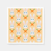 イースターバニーモダンウサギのニンジン スタンダードカクテルナプキン (正面)