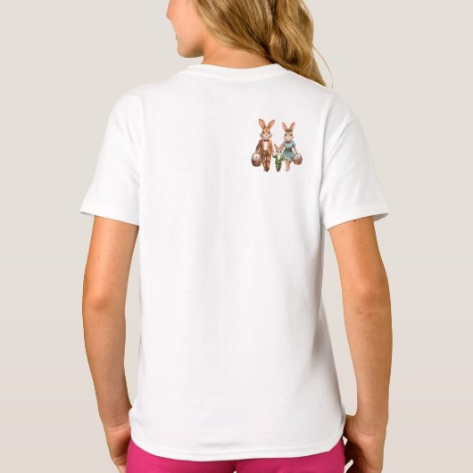 イースターバニー家族が卵を追いかける Tシャツ (裏面)